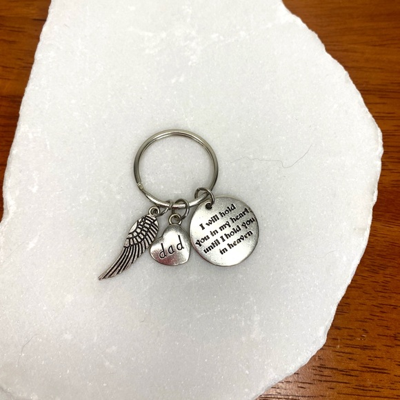 Stainless Steel Memorial Dad Keychain with Heart and Wing Charms Memory Father - Picture 4 of 6